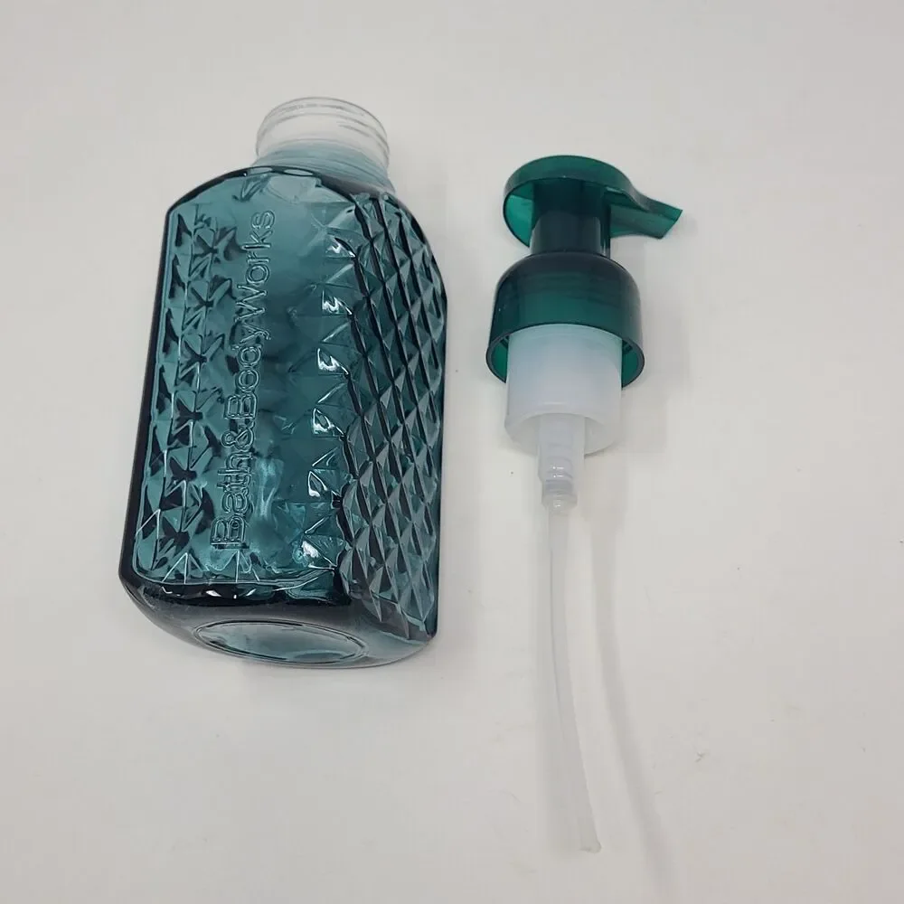 Bath & Body Works Faceted GREEN Glass Foaming Soap Dispenser Holder